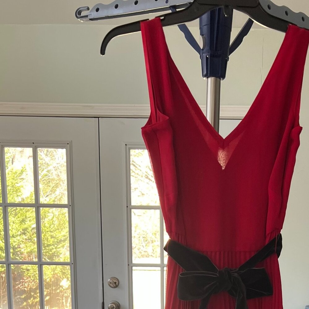 White House and Black Market Pleated V-neck Midi Dress - 2P - Red